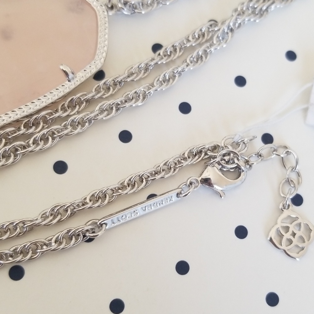 Kendra Scott Rae necklace in Rose Quartz - Picture 3 of 4